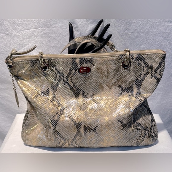 Dkny Handbags - DKNY Elegant Gold and Black Genuine Leather Snakeskin Women’s Bag